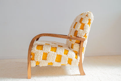 Checkered Rug Chair - Orange & White